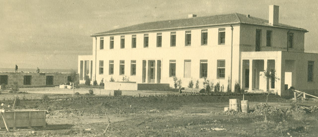 HILL HOUSE, ΤΟ ΟΙΚΟΤΡΟΦΕΙΟ ΤΟΥ PIERCE ΣΤΟ ΕΛΛΗΝΙΚΟ